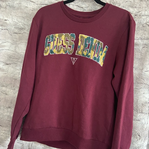 Guess Sweatshirt - Picture 2 of 3